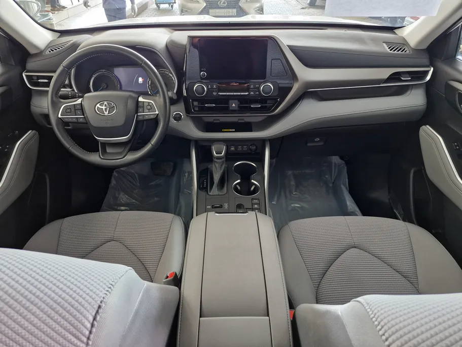2023 Toyota Highlander GLE 