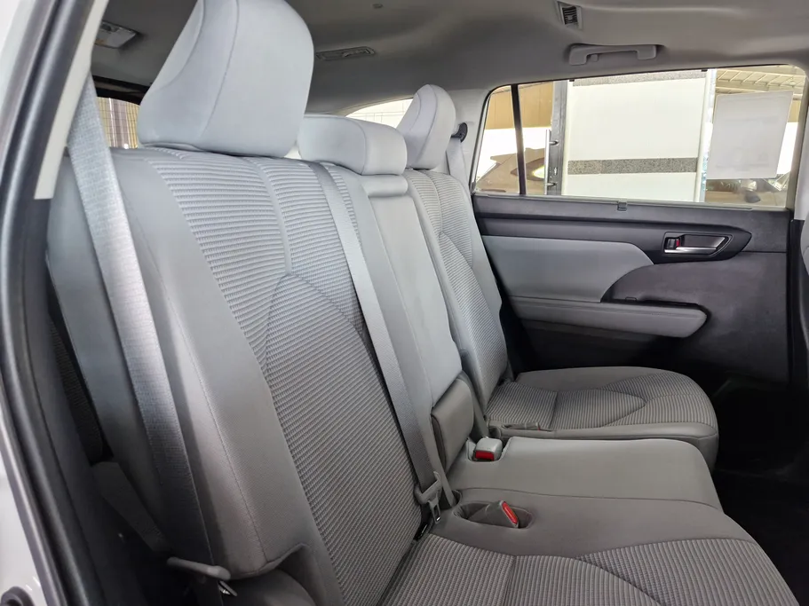 2023 Toyota Highlander GLE 