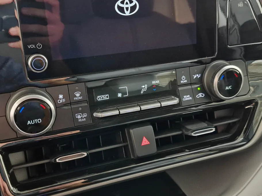 2023 Toyota Highlander GLE 