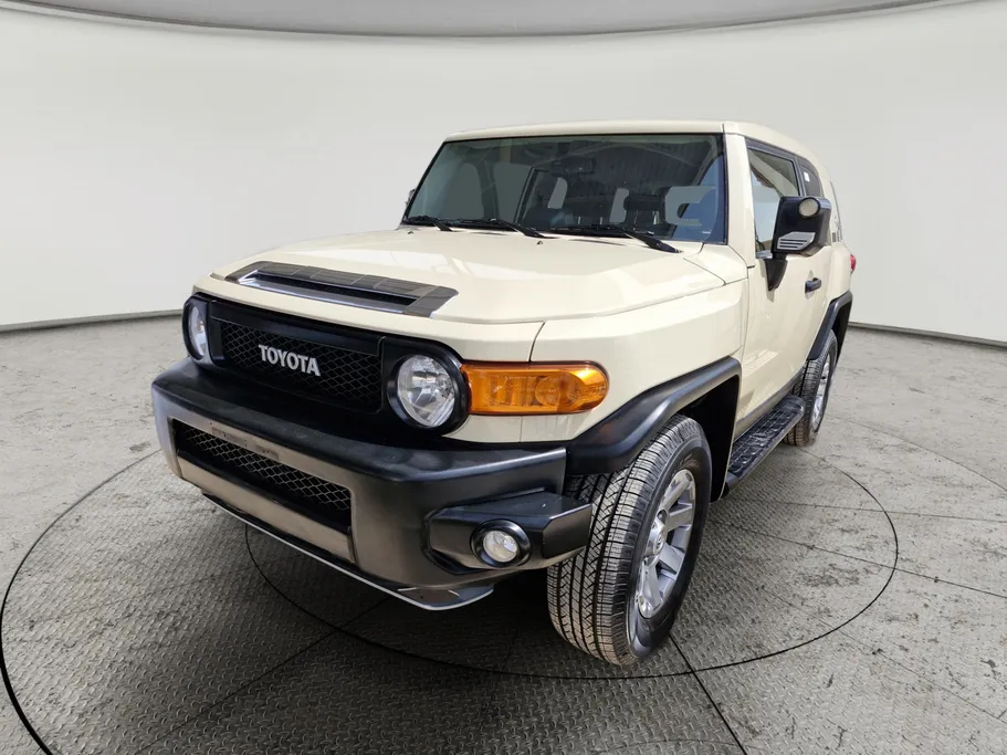 تويوتا اف جي FJ Cruiser 2023 