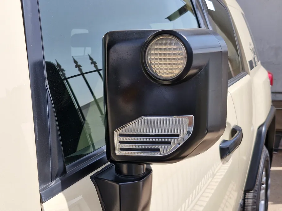 تويوتا اف جي FJ Cruiser 2023 