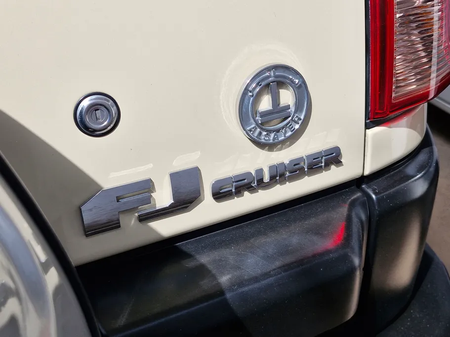 تويوتا اف جي FJ Cruiser 2023 