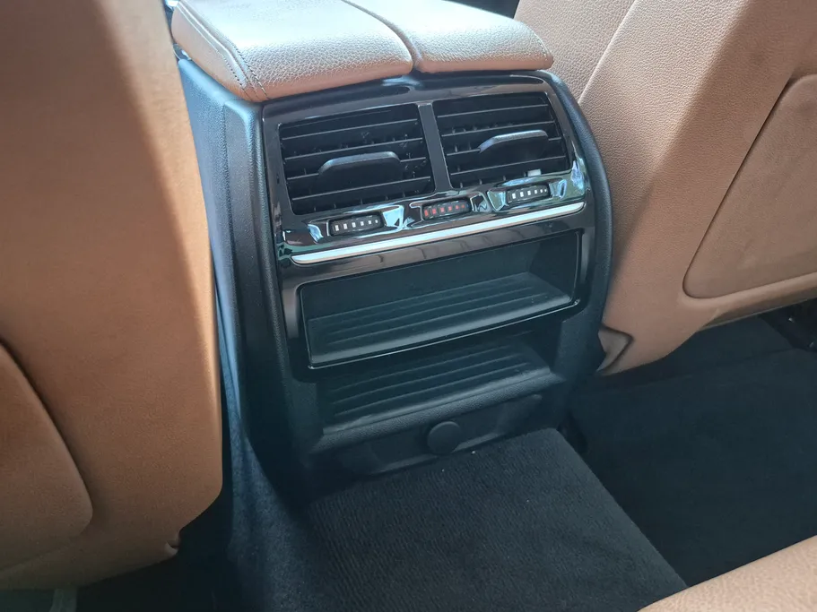 2020 BMW 5 Series 520i 