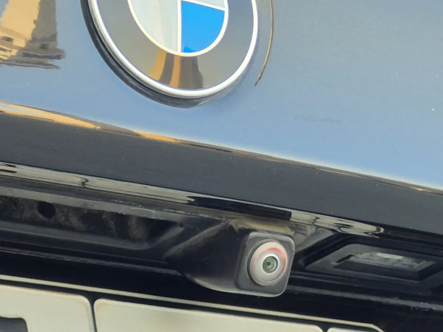 2020 BMW 5 Series 520i 