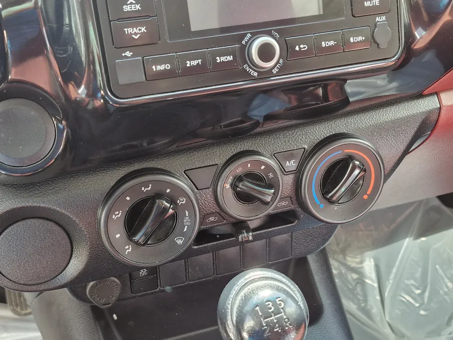 2022 Toyota Hilux GL DSL 