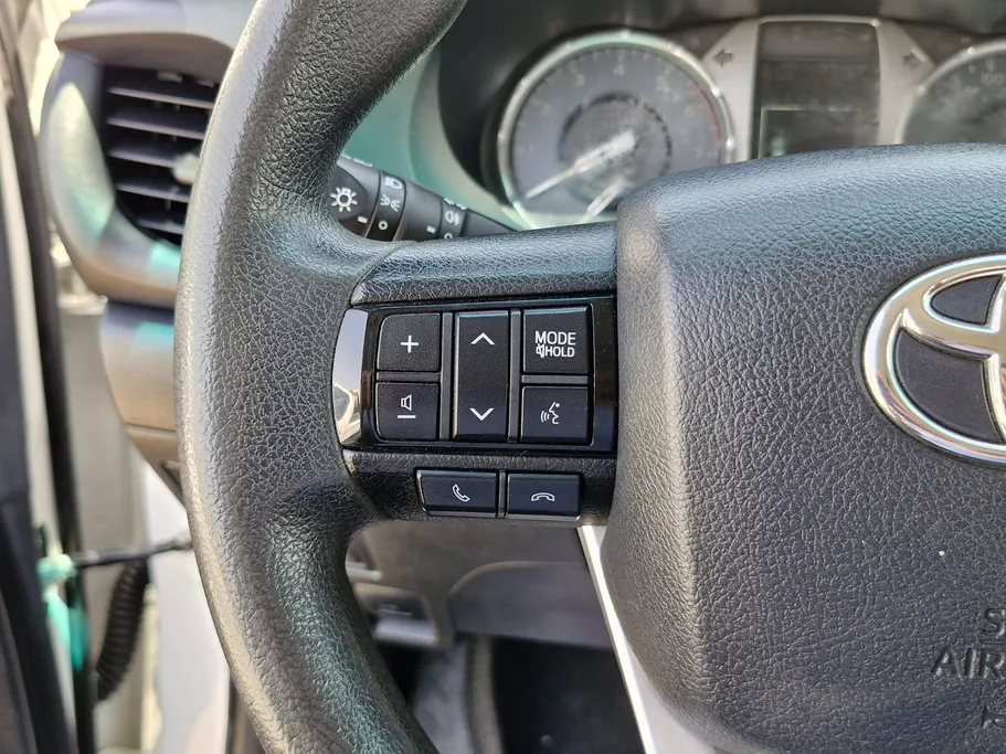 2021 Toyota Hilux GLS 