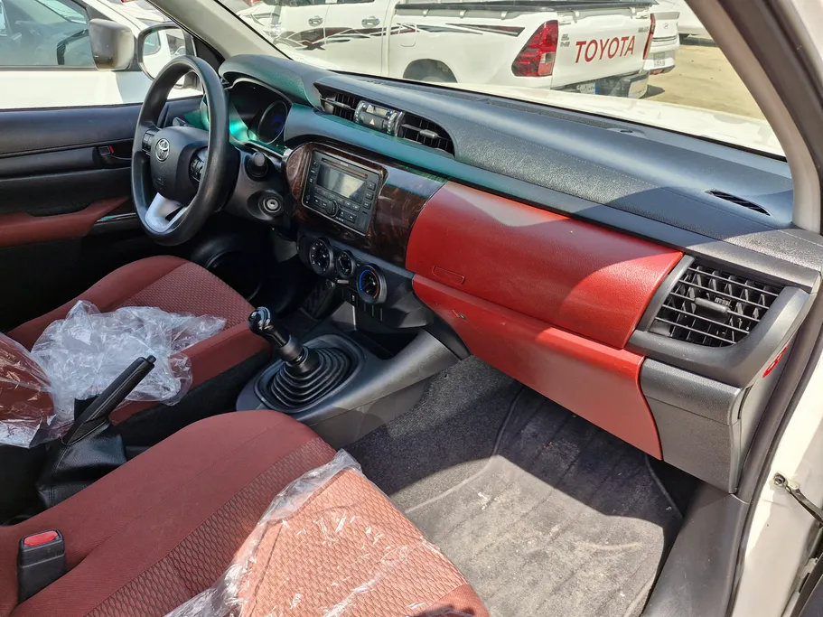 2020 Toyota Hilux GLX 