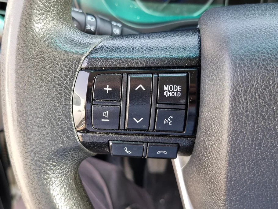 2020 Toyota Hilux GLX 