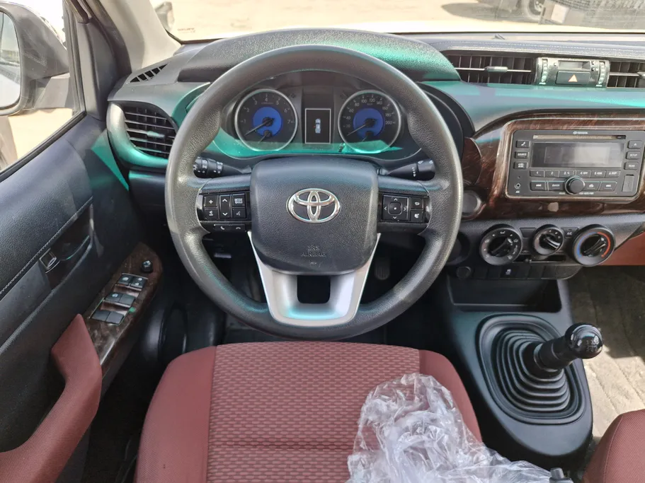 2020 Toyota Hilux GLX 