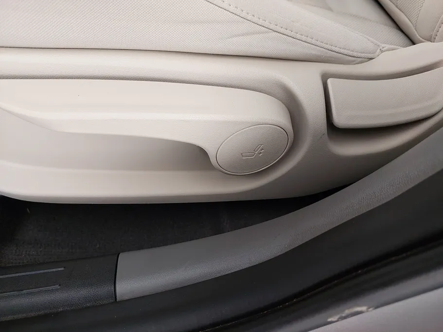 2022 Hyundai Elantra Smart 