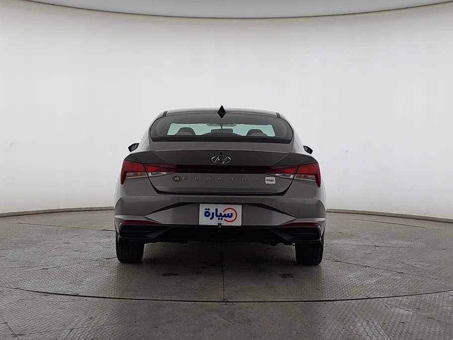 2022 Hyundai Elantra Smart 