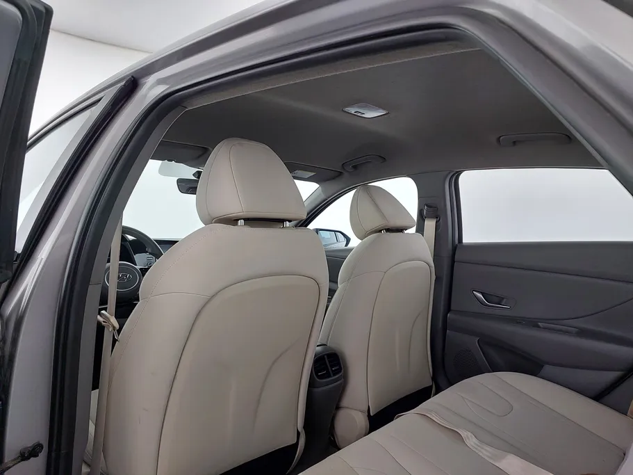 2022 Hyundai Elantra Smart 