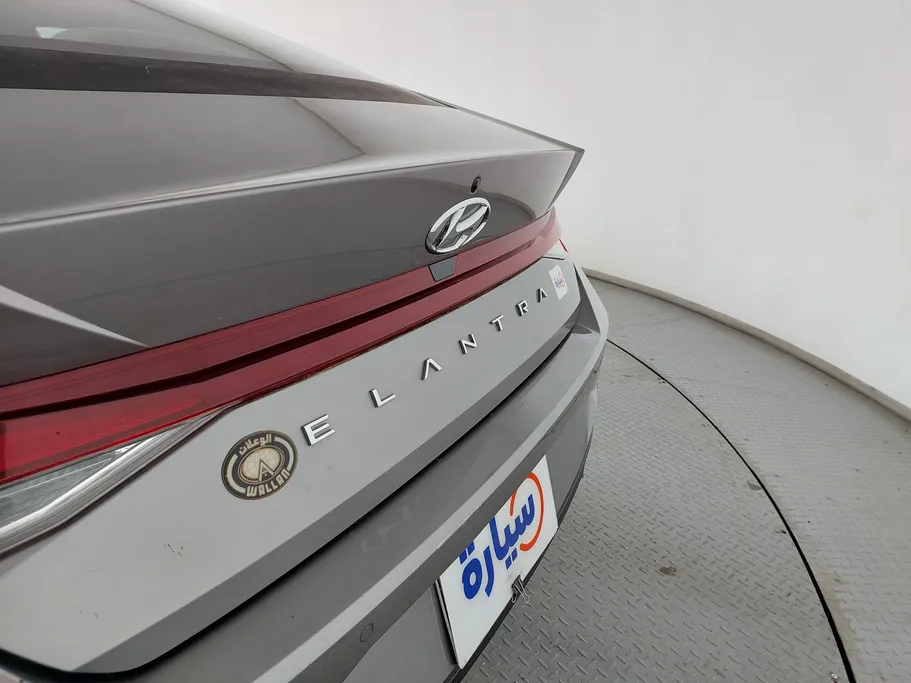 2022 Hyundai Elantra Smart 