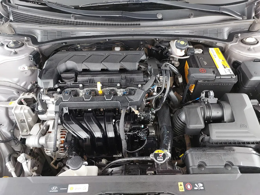 2022 Hyundai Elantra Smart 