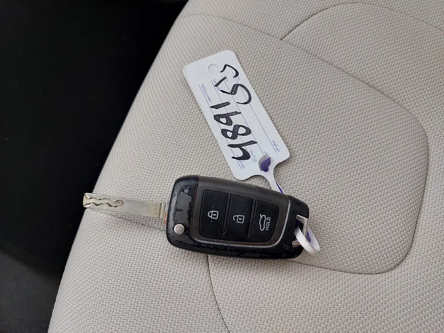 2022 Hyundai Elantra Smart 