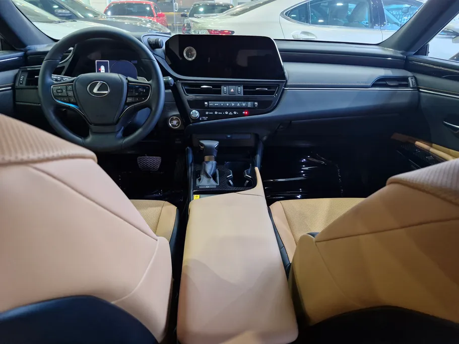 لكزس ES 250 AA Elegant 2025 