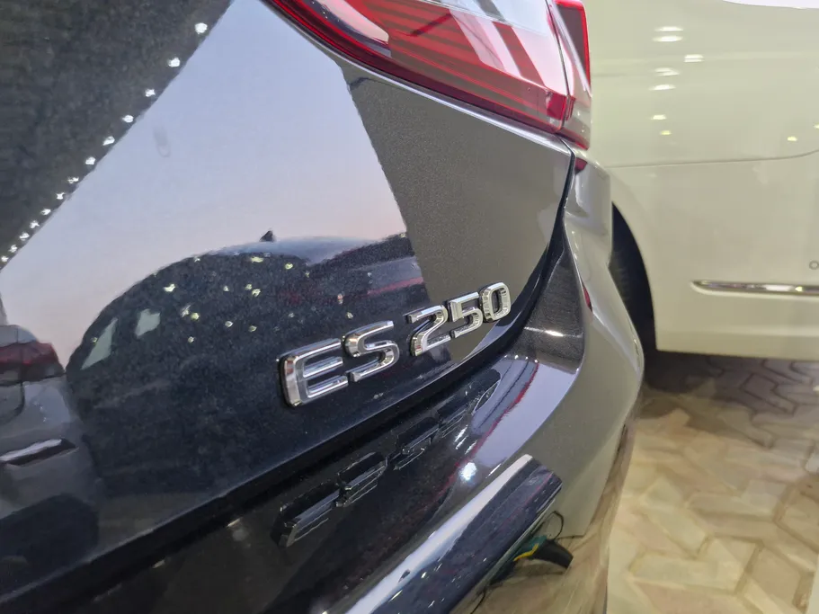 لكزس ES 250 AA Elegant 2025 