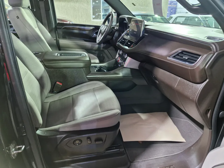 2022 GMC Yukon SLE 