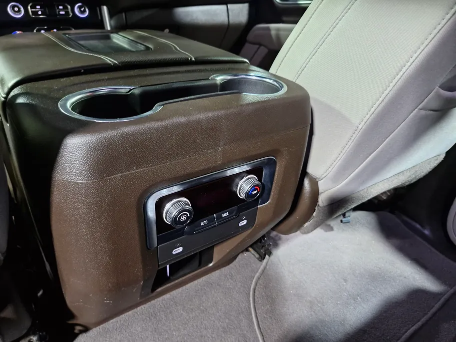 2022 GMC Yukon SLE 