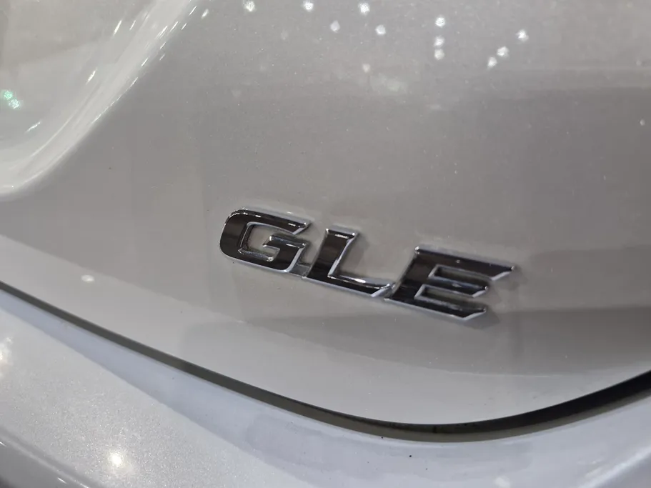 تويوتا كامري GLE 2020 