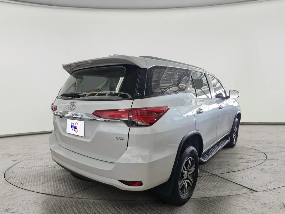 2023 Toyota Fortuner VX 