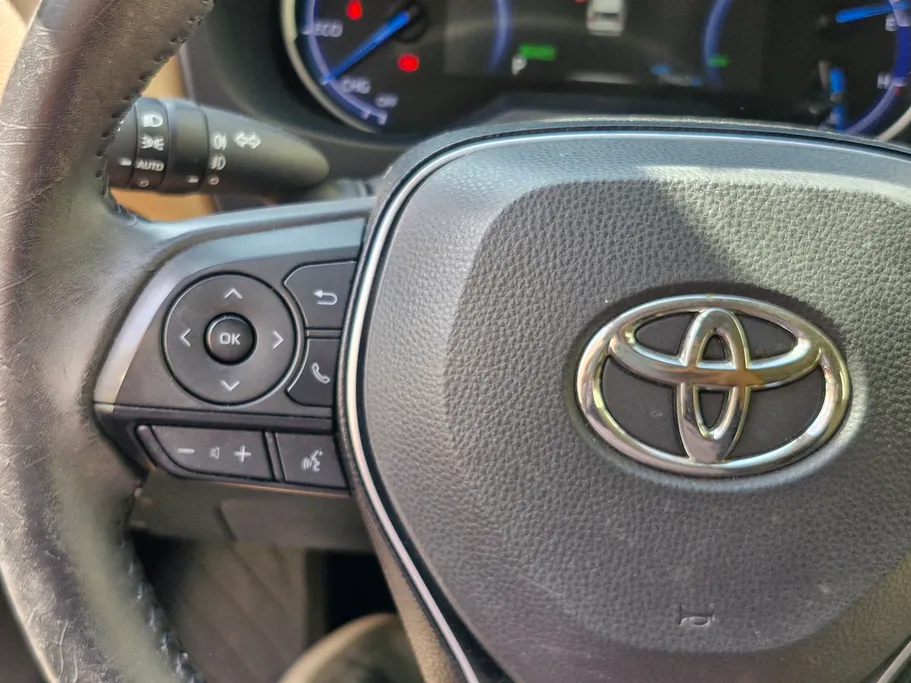 2020 Toyota RAV4 LTD Hybrid  