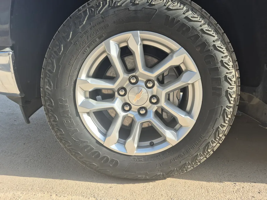 2024 Chevrolet Silverado LT 