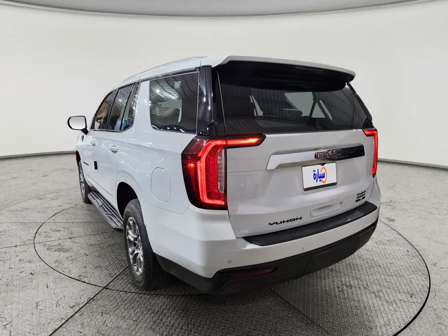 2024 GMC Yukon SLE 