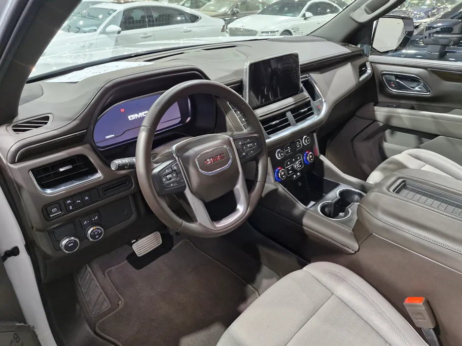 2024 GMC Yukon SLE 