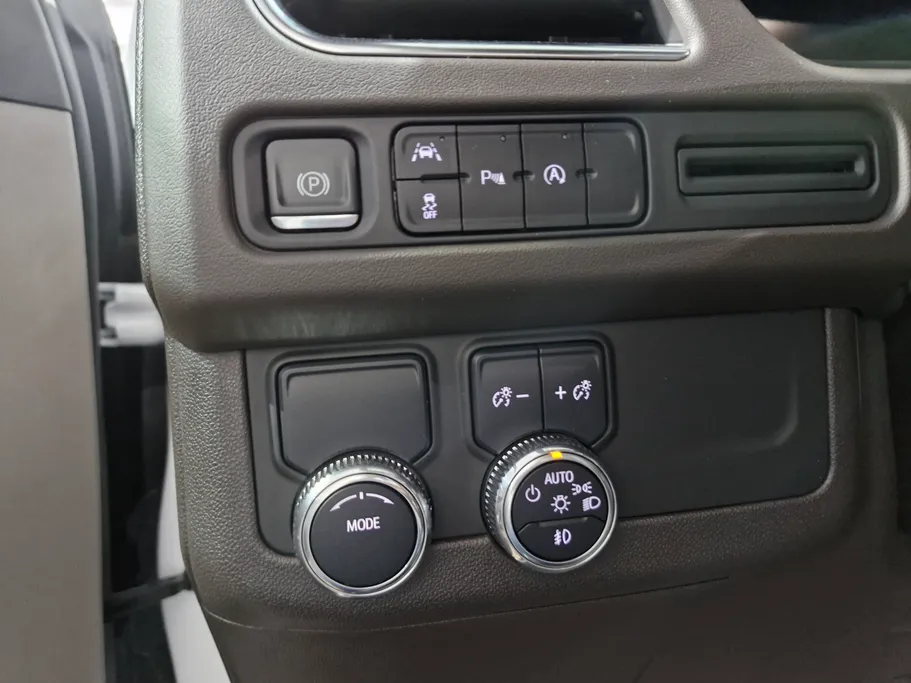 2024 GMC Yukon SLE 