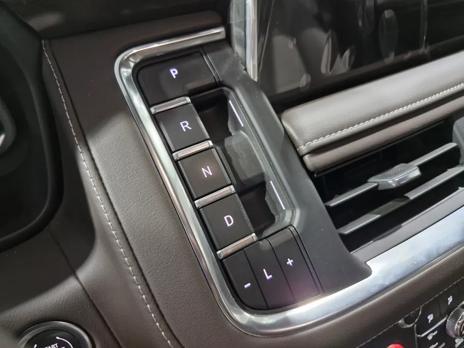 2024 GMC Yukon SLE 