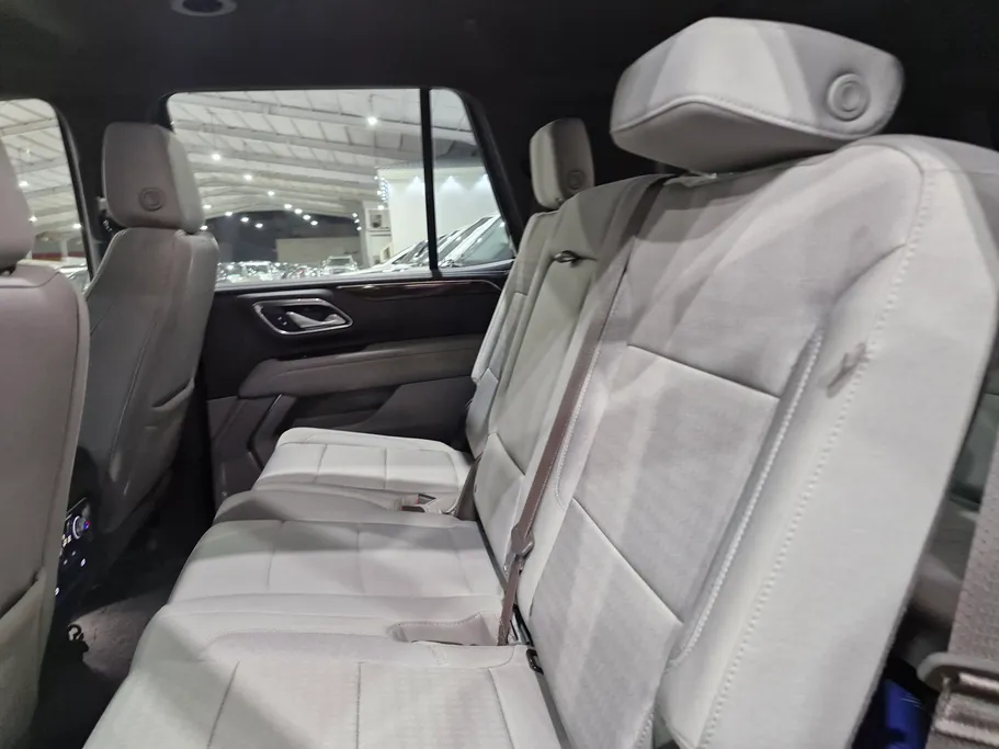 2024 GMC Yukon SLE 