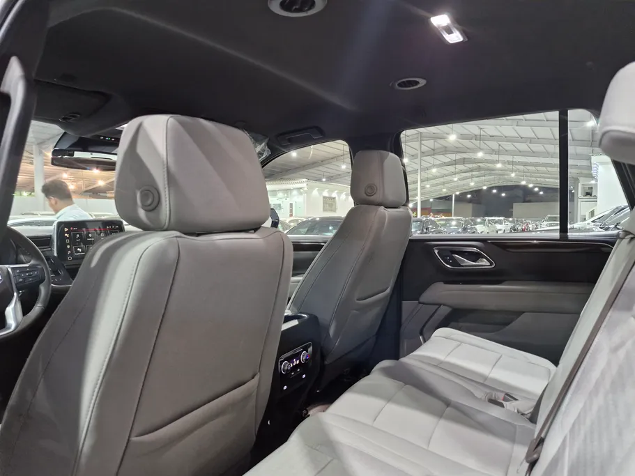 2024 GMC Yukon SLE 