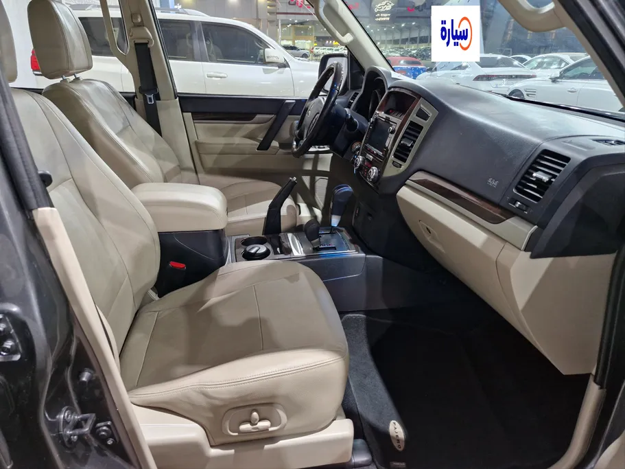 ميتسوبيشي باجيرو GLS 5Doors 2022 