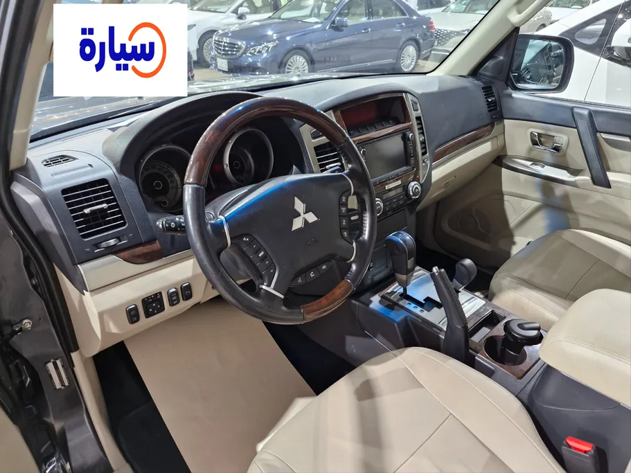 ميتسوبيشي باجيرو GLS 5Doors 2022 