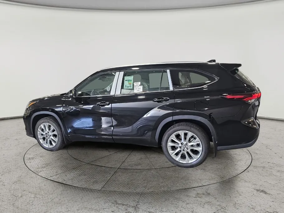 2025 Toyota Highlander Limited 