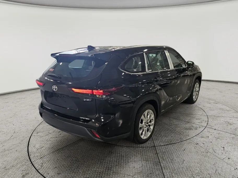 2025 Toyota Highlander Limited 