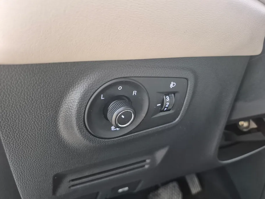 2022 MG ZS LUX 