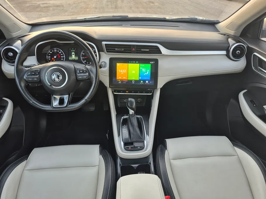 2022 MG ZS LUX 