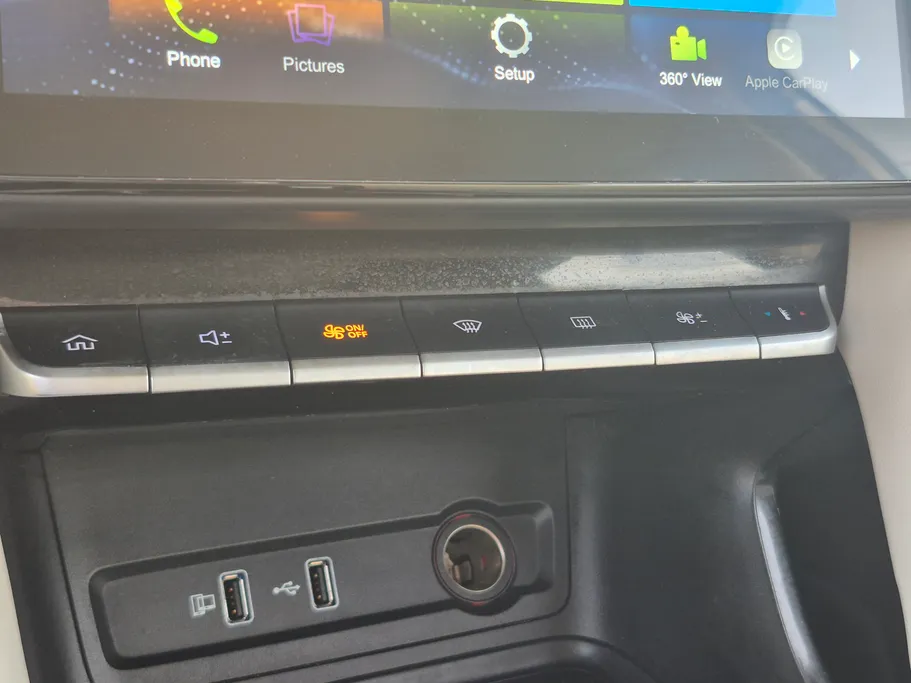 2022 MG ZS LUX 