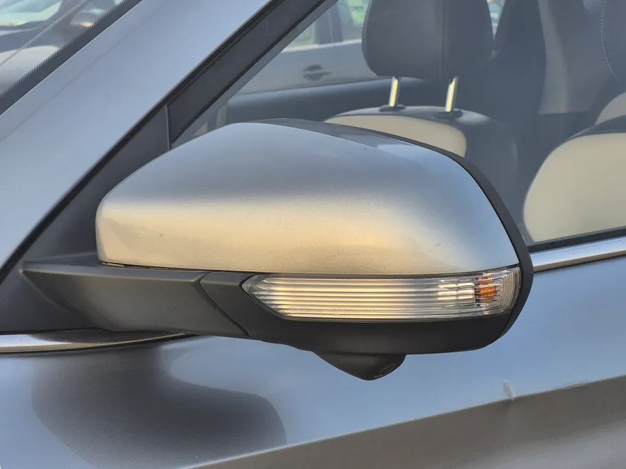 2022 MG ZS LUX 