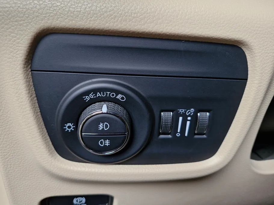 2023 Jeep Grand Cherokee ليمتد 