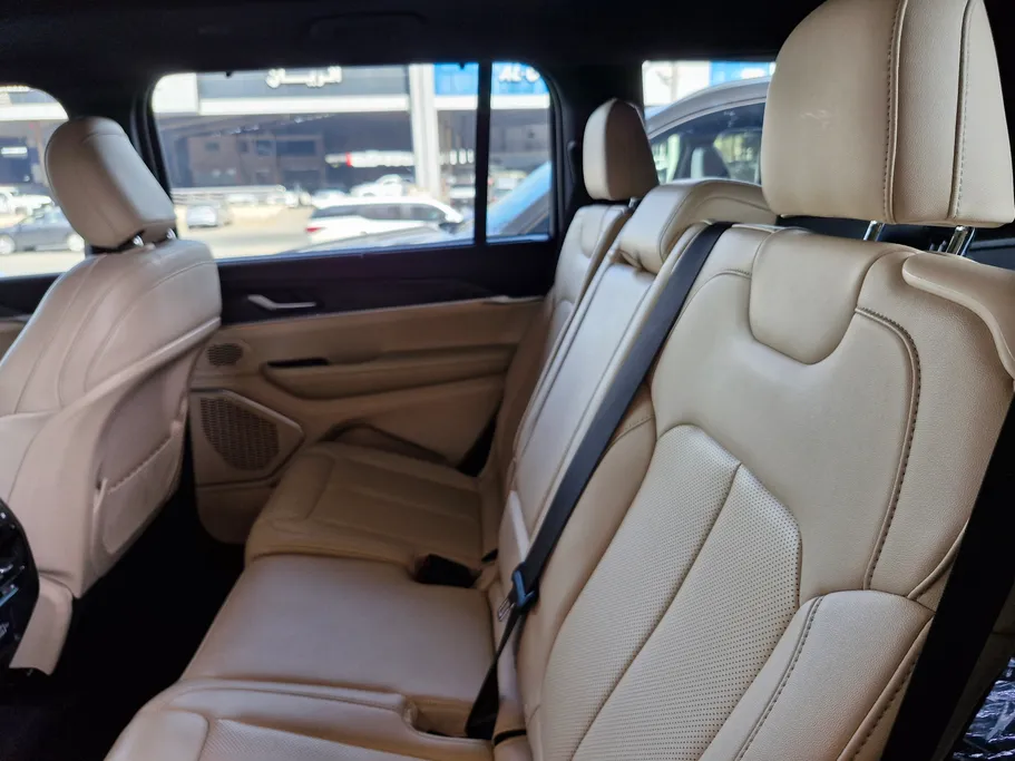 2023 Jeep Grand Cherokee ليمتد 