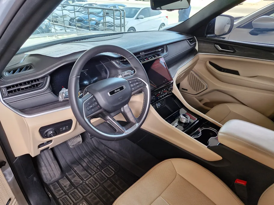2023 Jeep Grand Cherokee ليمتد 