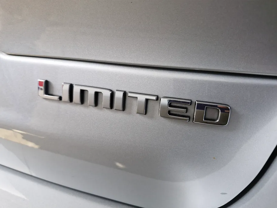 2023 Jeep Grand Cherokee ليمتد 