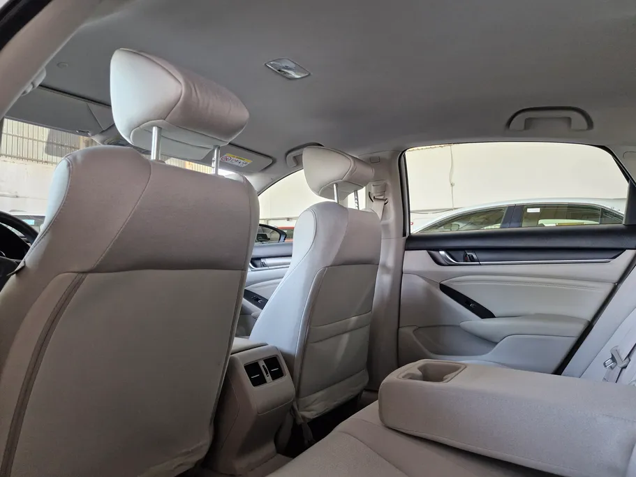 هوندا اكورد LX 2020 