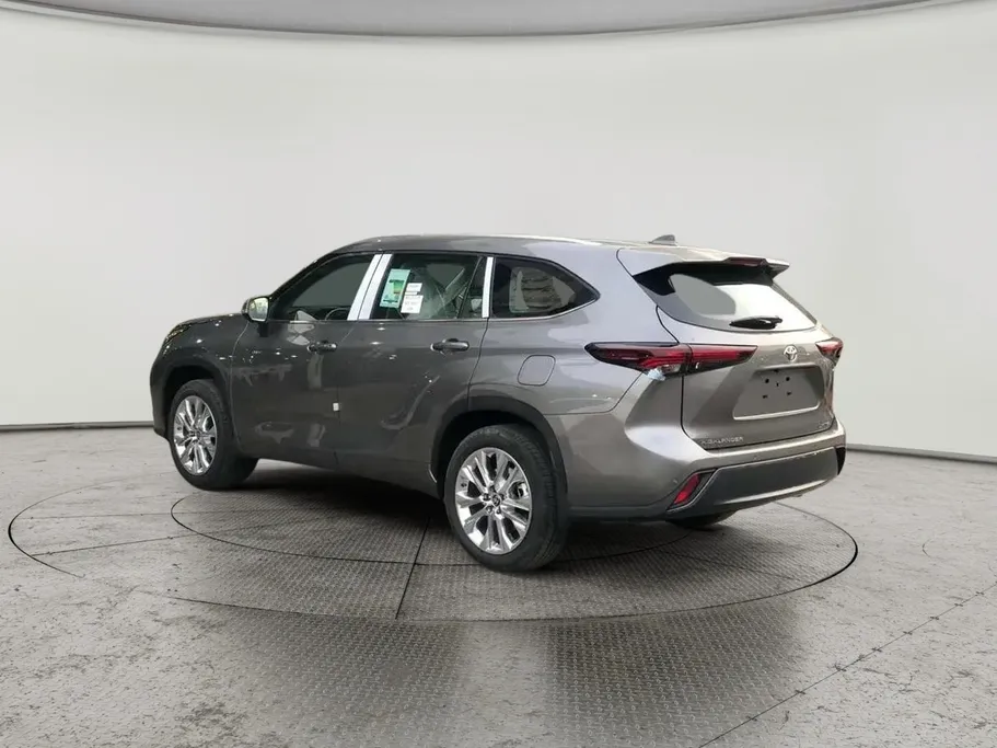 2025 Toyota Highlander Limited 