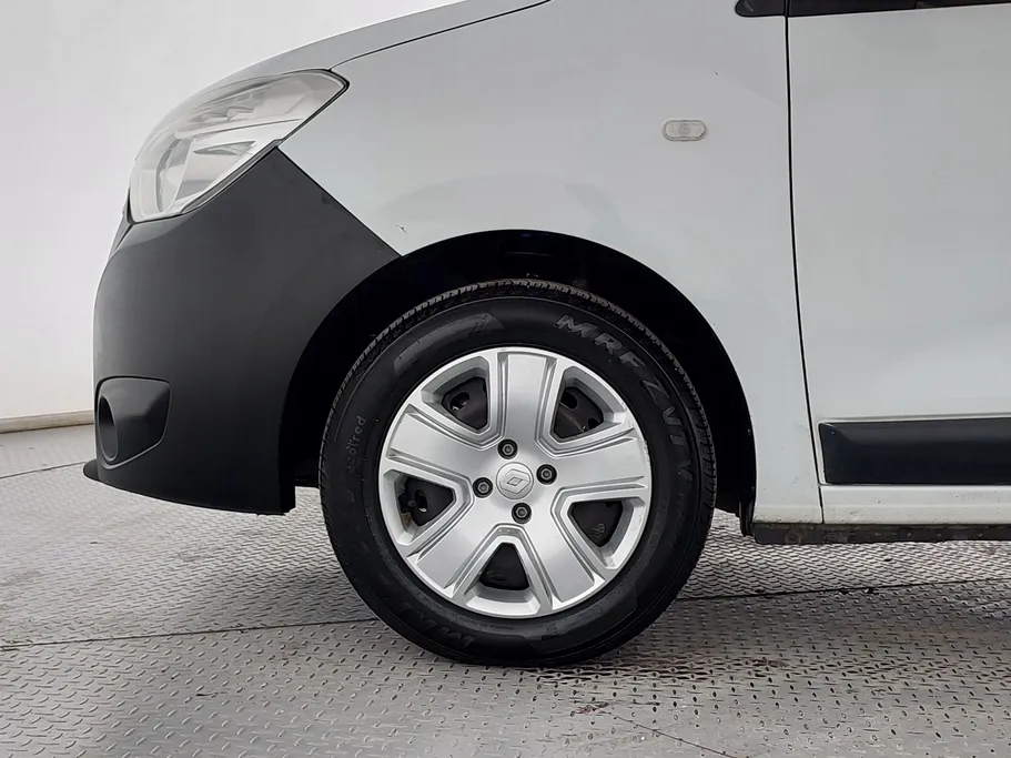 2022 Renault Docker Van بضاعة 