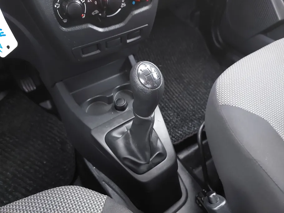 2022 Renault Docker Van بضاعة 