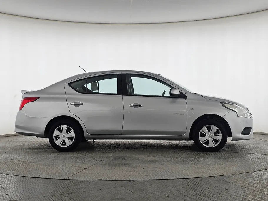 2019 Nissan Sunny SV 
